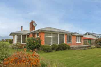 69 Eastons Road, Westport