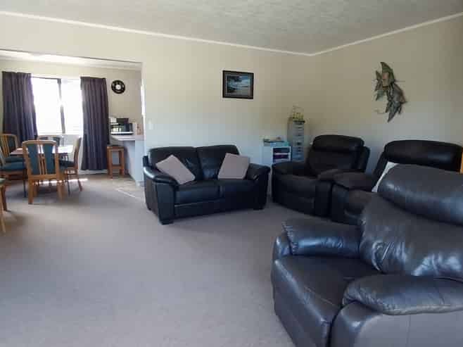 100A Hilton Drive, Whangamata