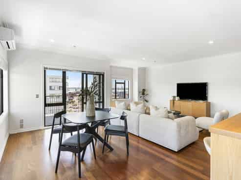 6A/118 Gladstone Road, Parnell