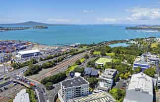 6A/118 Gladstone Road, Parnell