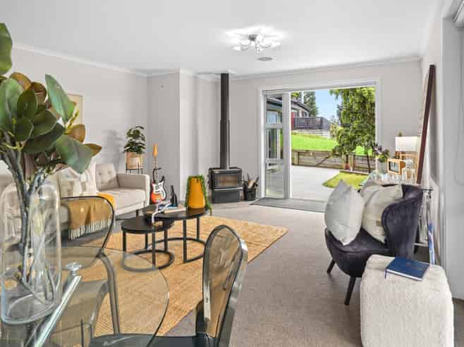 1/10 Valley Road, Greta Valley