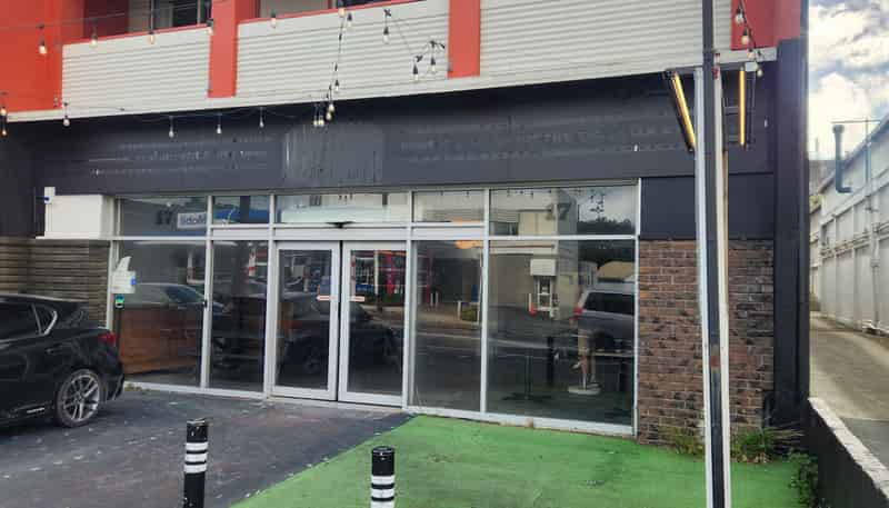 Ground/11-17 Johnsonville Road, Johnsonville