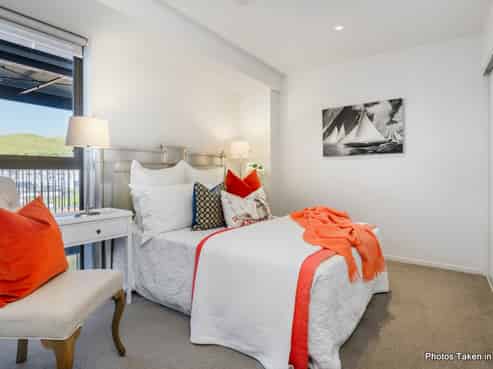 402/4 Bluegrey Avenue, Stonefields