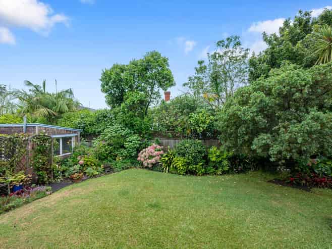 12 Sinclair Street, Devonport