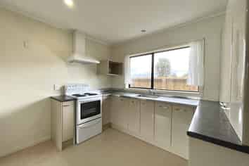 4B Reid Road, New Lynn