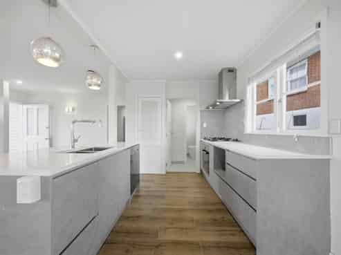68, 68A-B Sunnynook Road, Forrest Hill