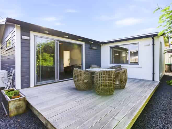 178 Victoria Road, Saint Clair