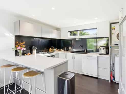 178 Victoria Road, Saint Clair