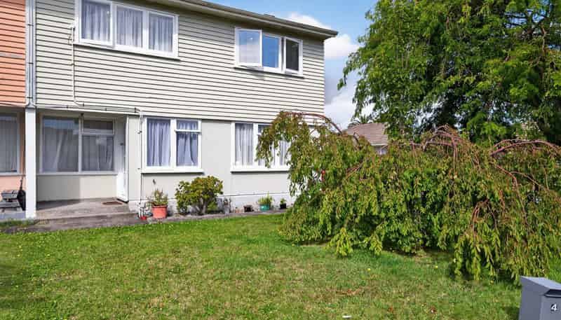 4 Renfrew Place, Highbury