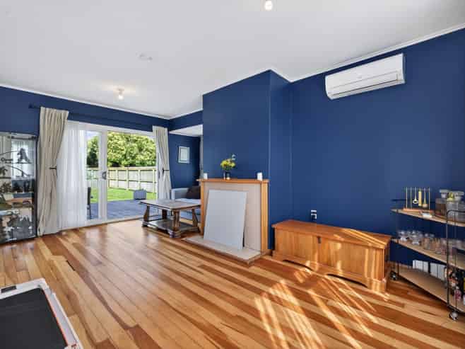 4 Renfrew Place, Highbury