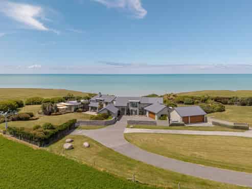 412 Corbetts Road South, Elgin