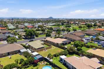 130 Pacific View Road, Papamoa Beach