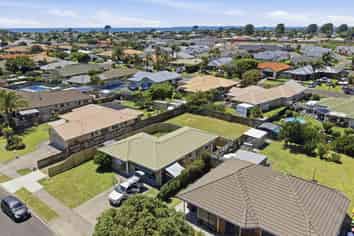 130 Pacific View Road, Papamoa Beach