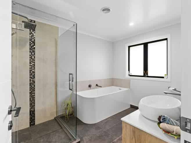 230 Valley Views, Fitzherbert