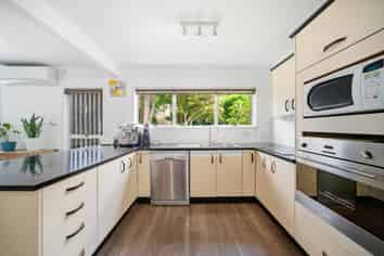 13 Caram Place, Birkenhead