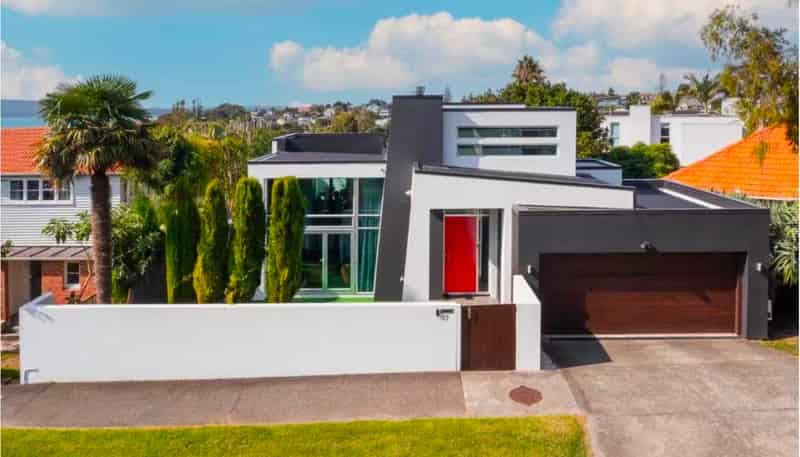 17 Kurahaupo Street, Orakei