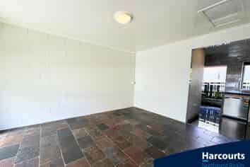 1/48 View Road, Henderson