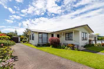 3 Lowes Place, Masterton