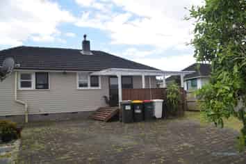 14 Fisher Crescent, Otara