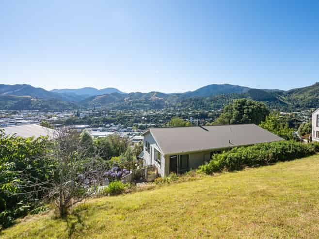 7 Jasper Way, Washington Valley