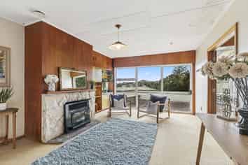 15 Spur Grove, Titahi Bay