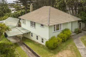 15 Spur Grove, Titahi Bay