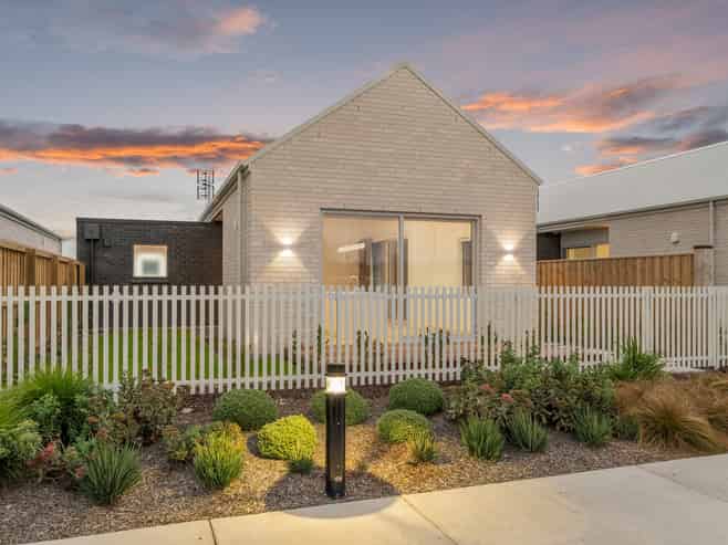 1 and 3 Shrubbery Lane, Rolleston