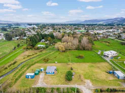 96 Harrison Street East, Featherston