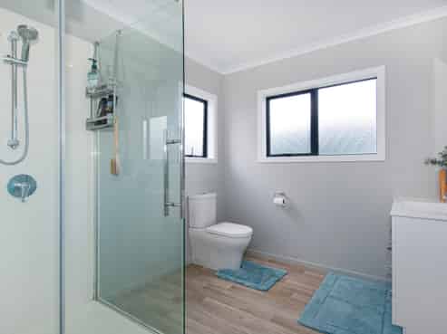 51 Valley Road, Hikurangi