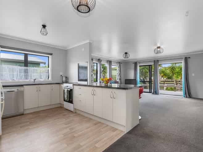 51 Valley Road, Hikurangi