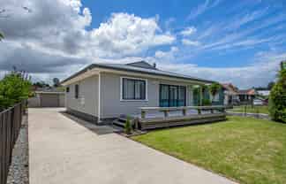 51 Valley Road, Hikurangi