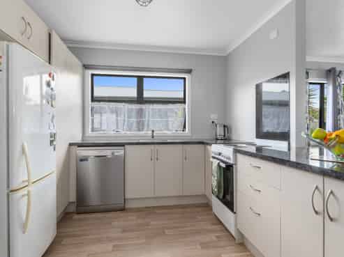 51 Valley Road, Hikurangi