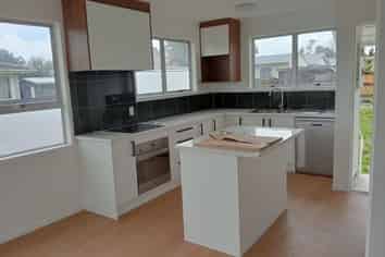 48 Goodwin Drive, Rosehill