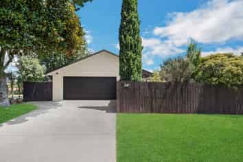 26A George Crescent, BUCKLAND