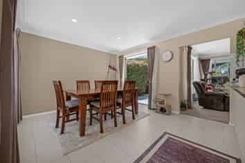 26A George Crescent, BUCKLAND