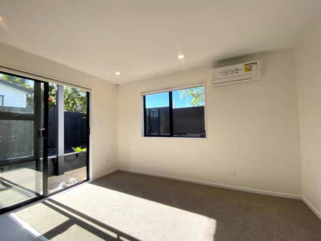 2/40D Arran Road, Browns Bay