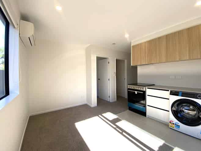 2/40D Arran Road, Browns Bay