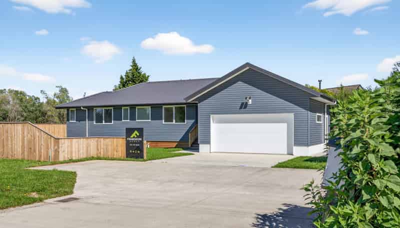 9 Macrocarpa Lane, Carterton