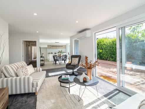 9 Macrocarpa Lane, Carterton