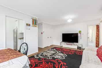 2/84 Rintoul Street, Newtown