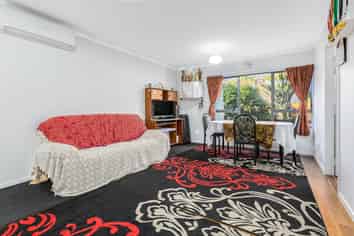 2/84 Rintoul Street, Newtown