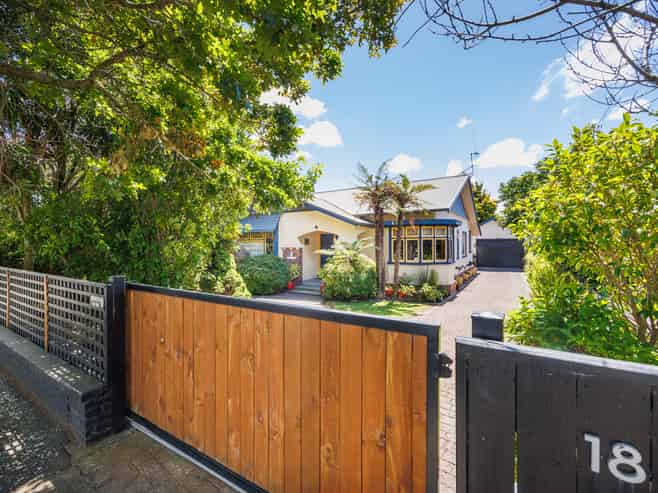 18 Miro Street, Takaro