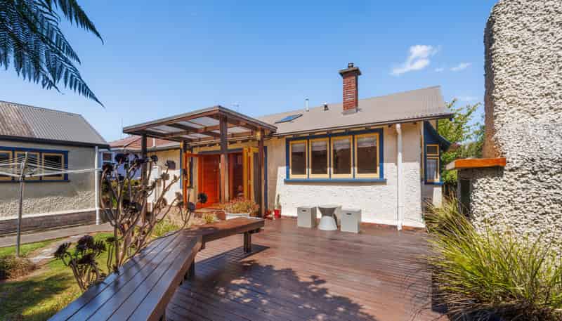 18 Miro Street, Takaro