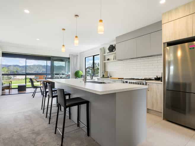 18 Pinnacles Lane, Pauanui