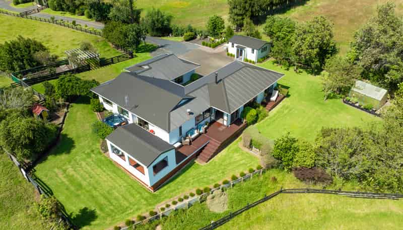 1124 Awhitu Road, Waiuku