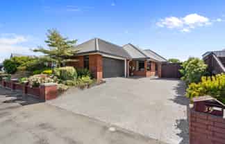 39 Munro Street, Redwood