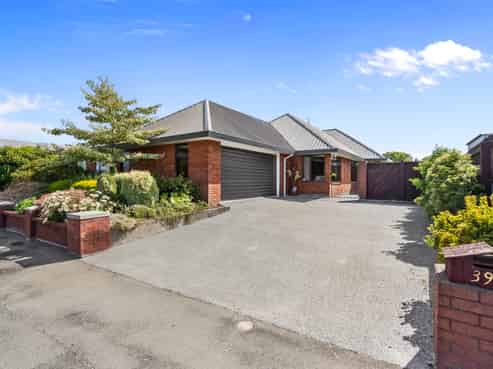 39 Munro Street, Redwood