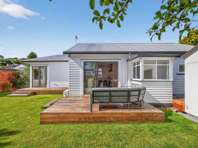 13 Kowhai Terrace, Saint Martins