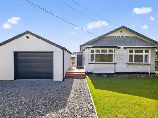 13 Kowhai Terrace, Saint Martins