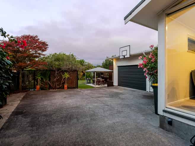 57 Donovan Road, Paraparaumu Beach